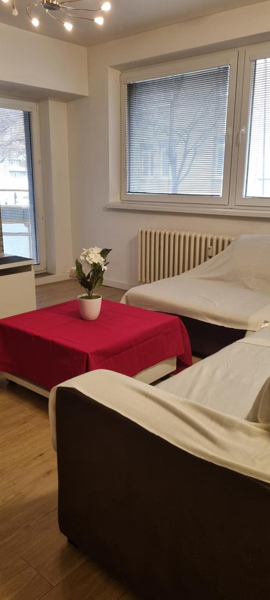 Huge Apartment Next To Train Station Close To The City Center Bratislava Eksteriør bilde