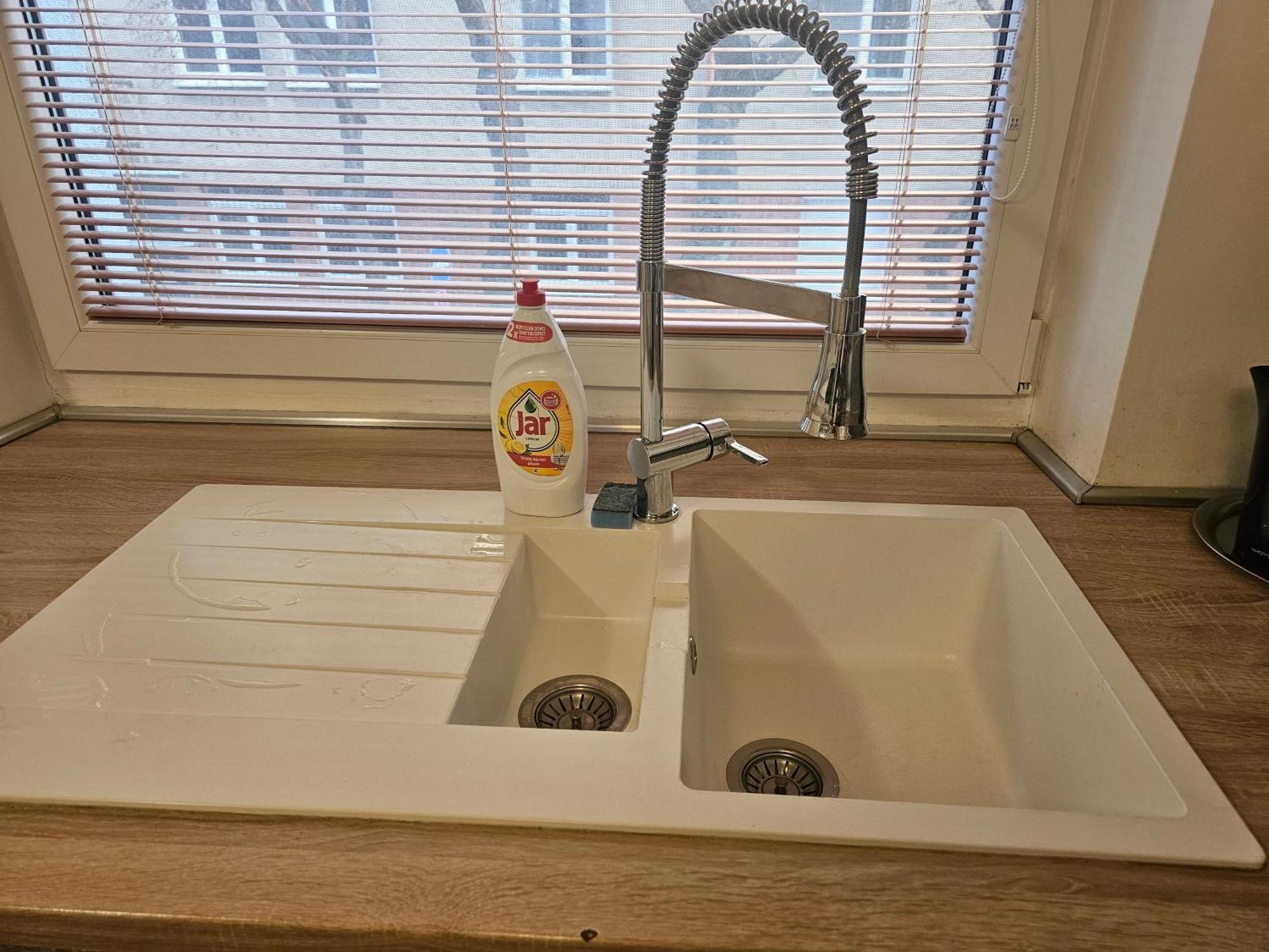 Huge Apartment Next To Train Station Close To The City Center Bratislava Eksteriør bilde