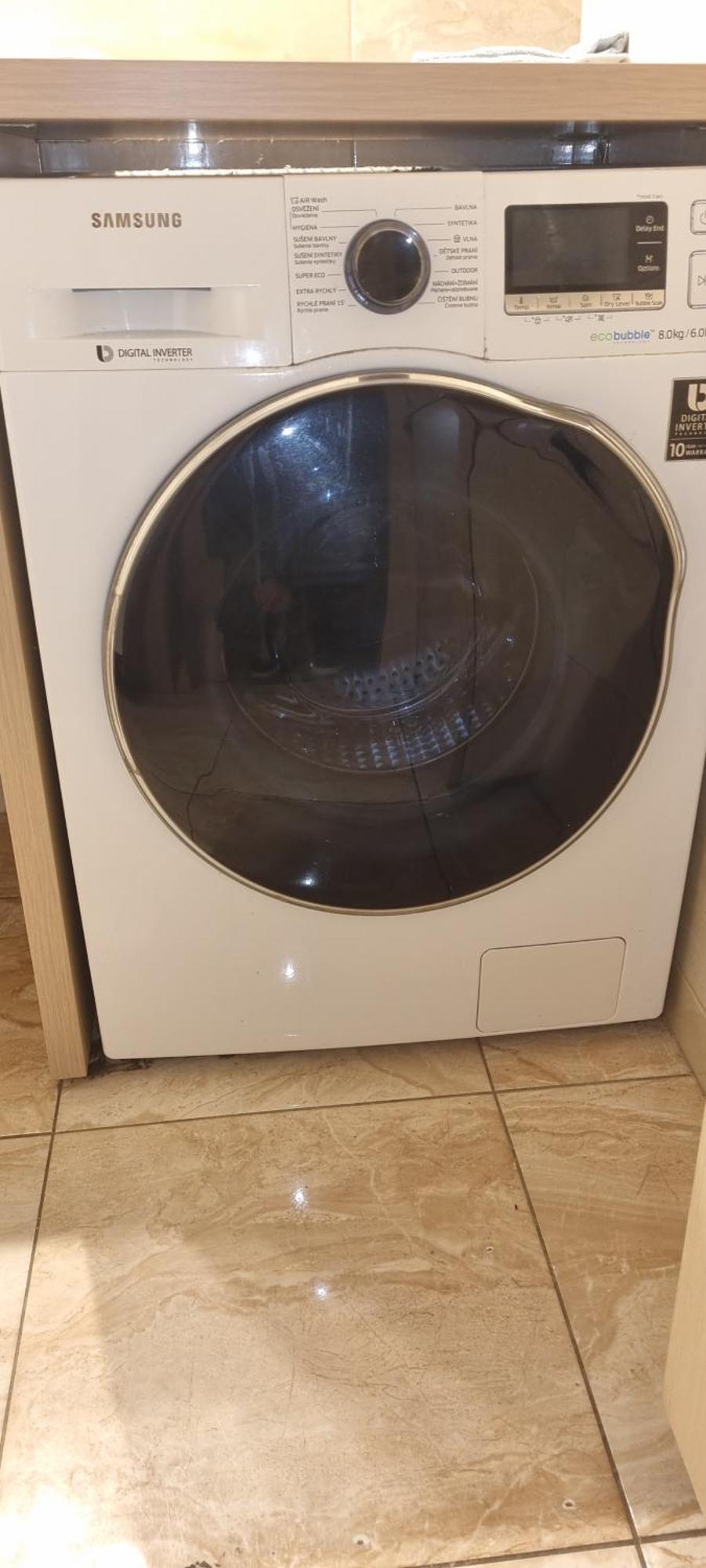 Huge Apartment Next To Train Station Close To The City Center Bratislava Eksteriør bilde